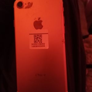 PERFECT CONDITION APPLE I PHONE 7 PLUS